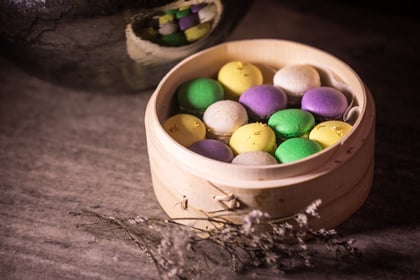 Chinese-inspired Macarons2