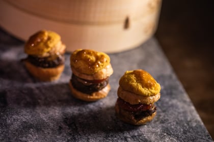 Mini Pineapple Bun Oxtail Slider3